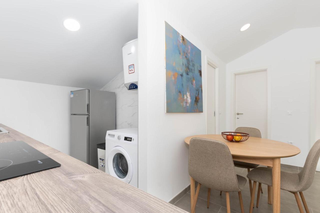 Apartment Eros Šišan Eksteriør bilde